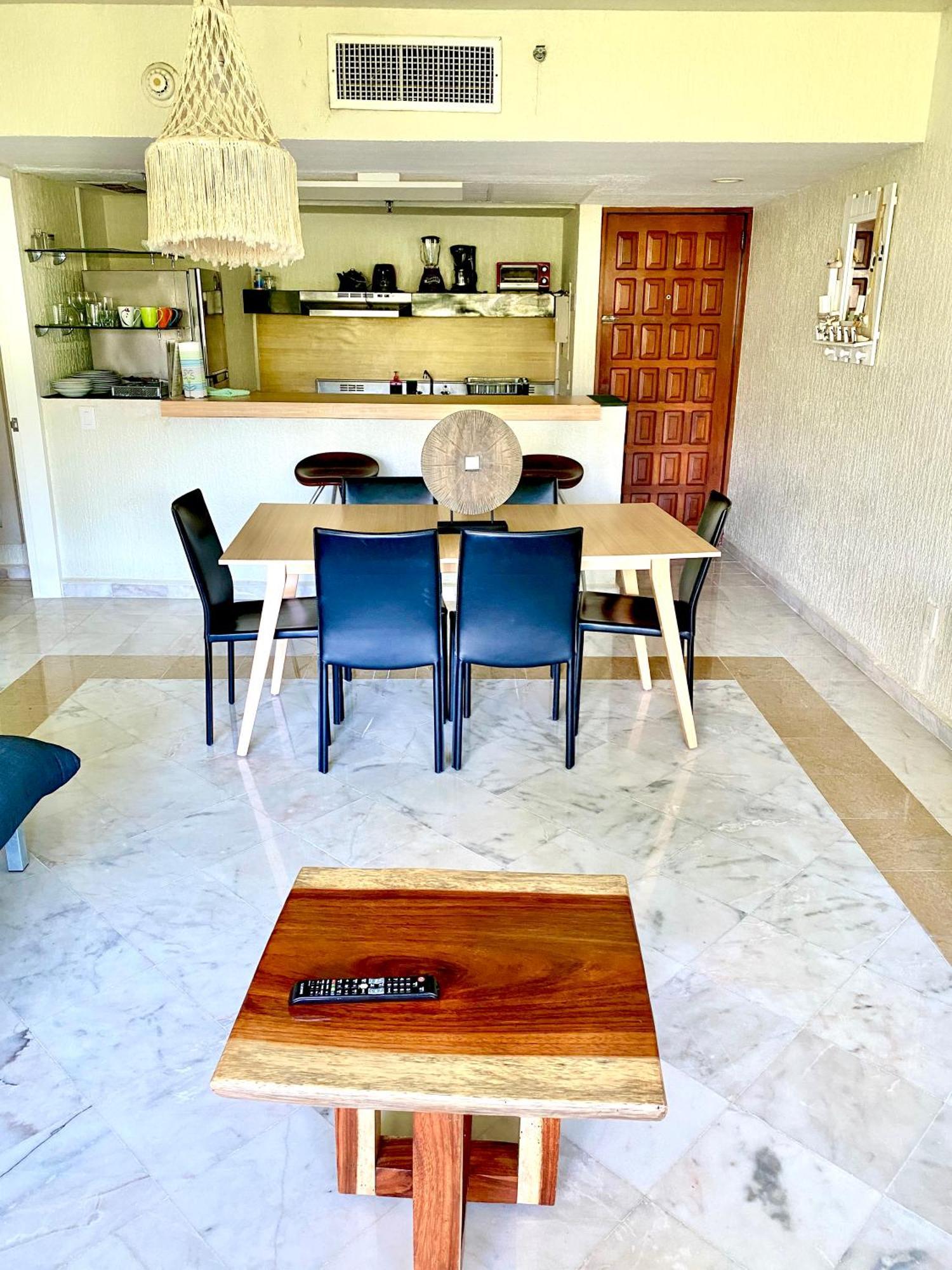 Condo In Ocean Front Resort Cancún Habitación foto