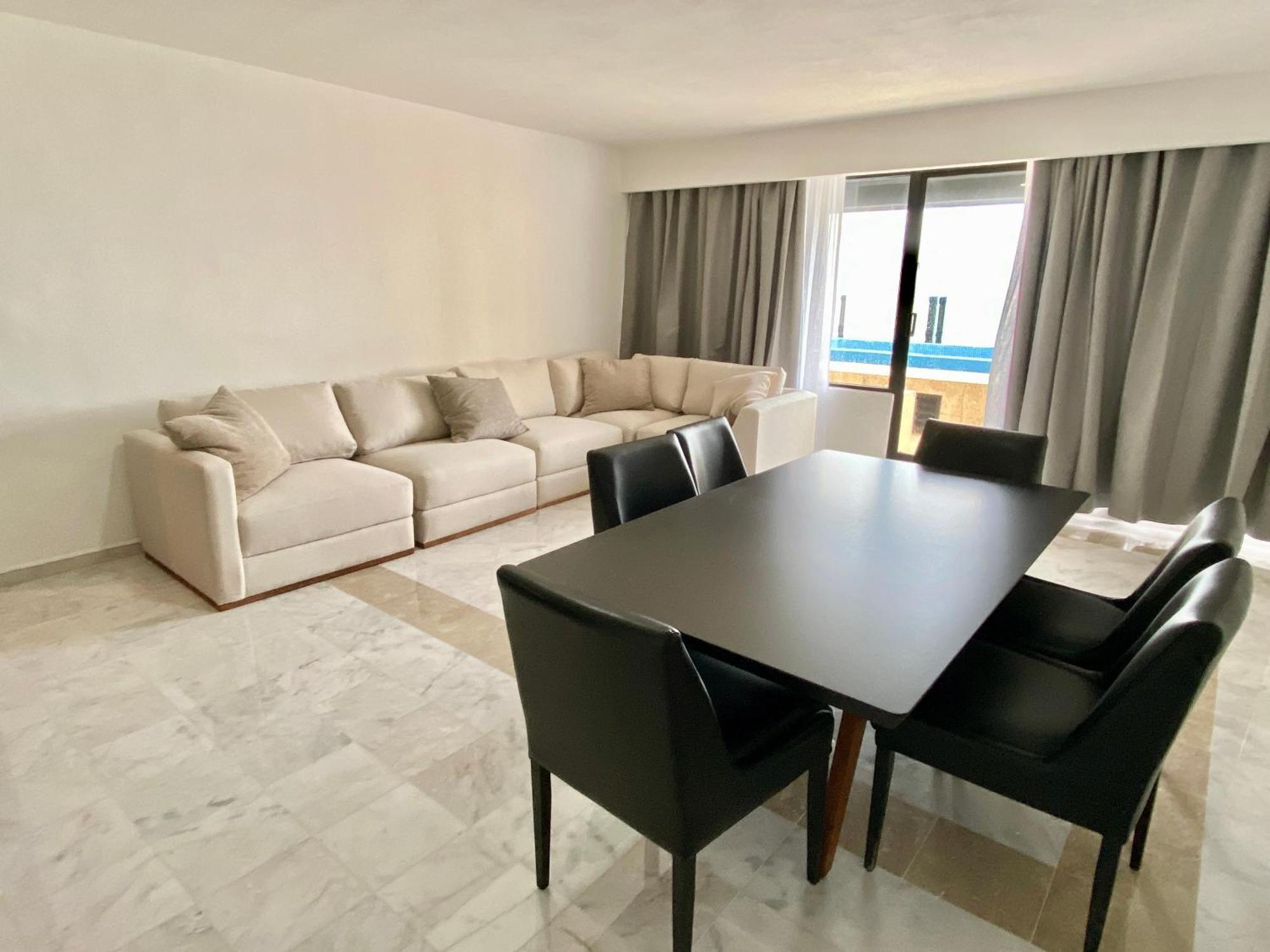 Condo In Ocean Front Resort Cancún Habitación foto