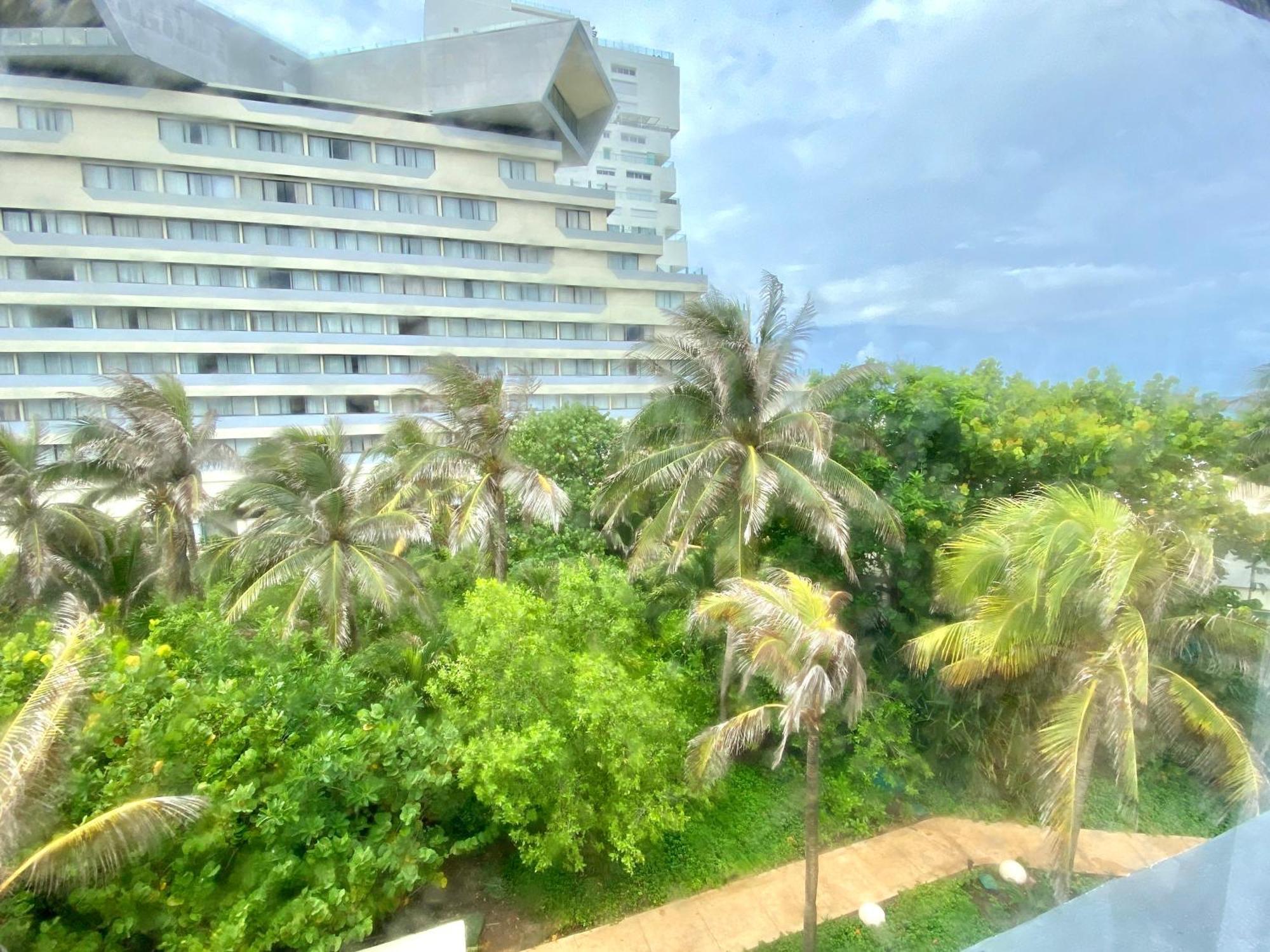 Condo In Ocean Front Resort Cancún Habitación foto