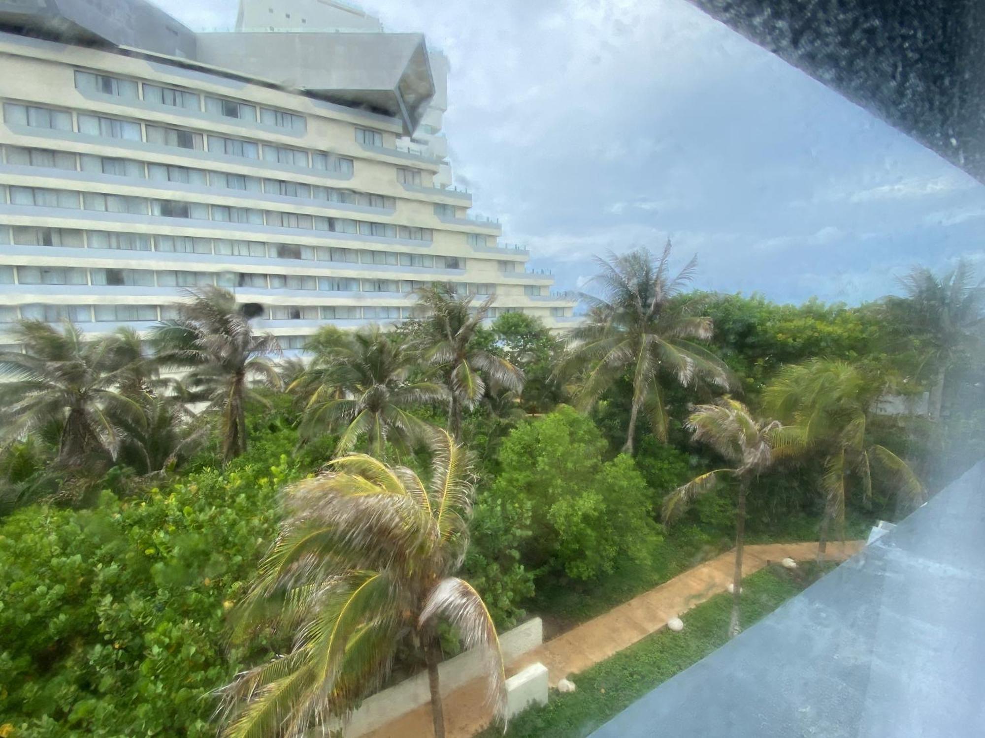 Condo In Ocean Front Resort Cancún Habitación foto